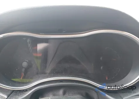 2015 Jeep Grand Cherokee Altitude z USA, uszkodzony, nr VIN 1C4RJFAG2FC813995